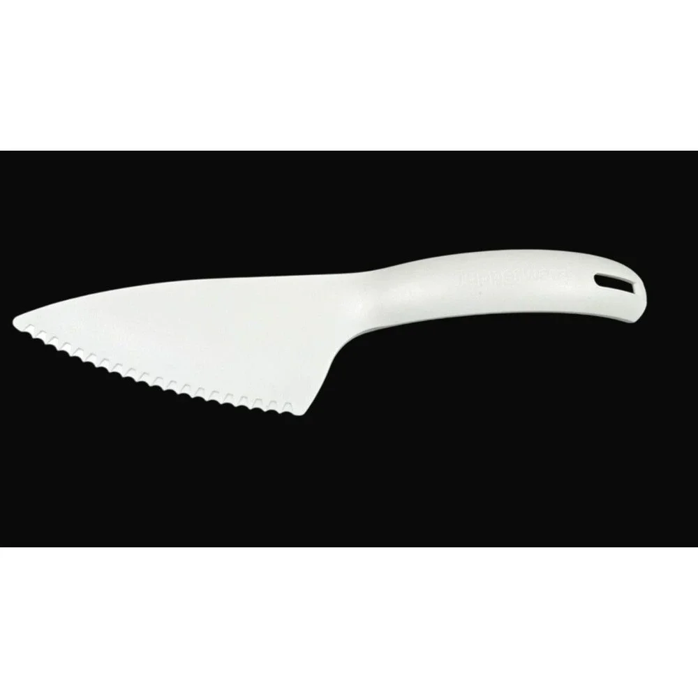 Tupperware Serrated Cake Pastry Pie Cutter 5193 A-5 Light Gray